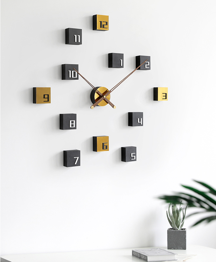 Emitdoog Bricks Clock