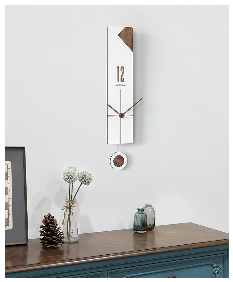 Emitdoog Simple Line Swing Clock